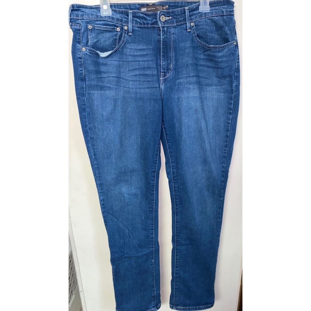 Levi’s Slim Fit Jean